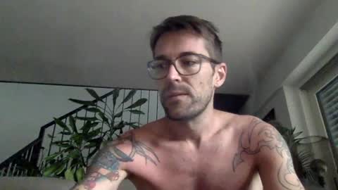 Snapshot of ramler0815 chatting on 8, 7, 2026 ramler0815 online show from 8, 7, 2026