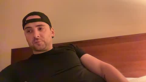 Snapshot of randomdude5950 chatting on 19, 9, 2025 randomdude5950 online show from 19, 9, 2025