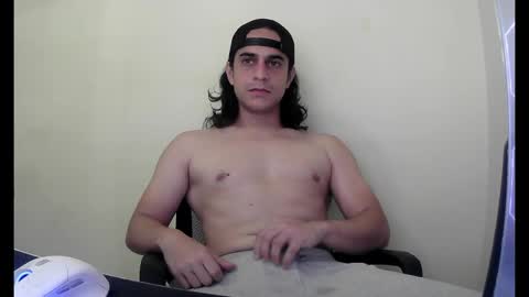 Snapshot of randomzombie chatting on 19, 4, 2026 randomzombie online show from 19, 4, 2026