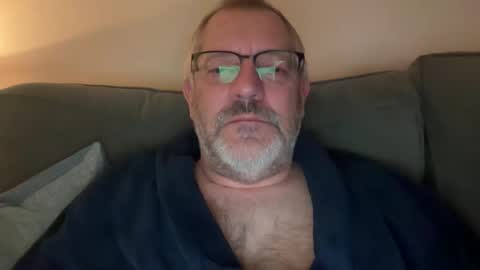 Snapshot of randyboyandy chatting on 28, 11, 2025 randyboyandy online show from 28, 11, 2025