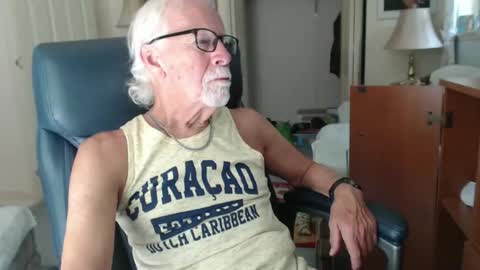 Snapshot of ranger1001 chatting on 5, 6, 2026 ranger1001 online show from 5, 6, 2026