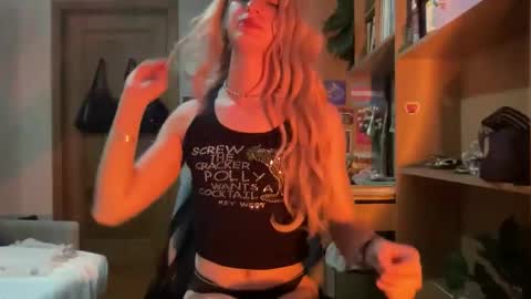 Snapshot of ranya_may chatting on 18, 4, 2026 Ranya online show from 18, 4, 2026