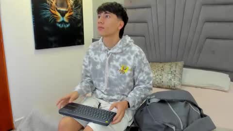 Raphael Nyon online show from 25, 2, 2026