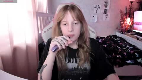 Snapshot of rapunzel_cute chatting on 23, 4, 2026 Rapunzel online show from 23, 4, 2026