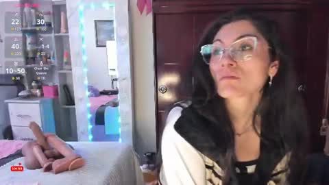 Snapshot of rapunzell__ chatting on 6, 7, 2026 Rapunzell online show from 6, 7, 2026