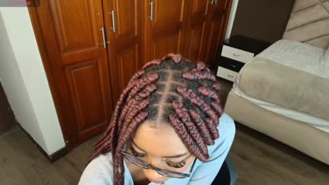 Raquel online show from 31, 1, 2025