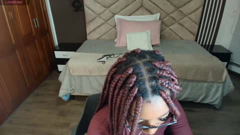 Raquel online show from 18, 2, 2025