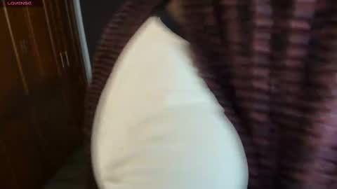 Raquel online show from 4, 3, 2025