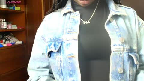 Raquel online show from 3, 10, 2025