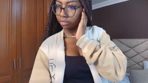 Raquel online show from 2, 2, 2026