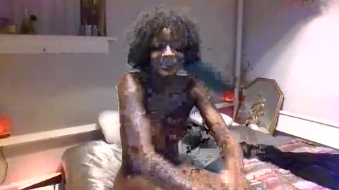 Snapshot of raregoddess04 chatting on 27, 9, 2025 TattedGoddess online show from 27, 9, 2025