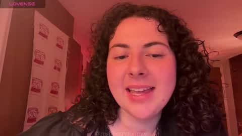 Snapshot of raspberrytommy chatting on 2, 12, 2025 Tommy online show from 2, 12, 2025