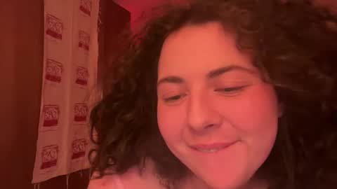 Snapshot of raspberrytommy chatting on 18, 12, 2025 Tommy online show from 18, 12, 2025