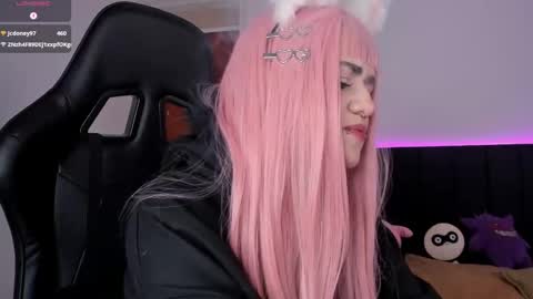 Snapshot of raven__white1 chatting on 20, 2, 2025 Raven online show from 20, 2, 2025