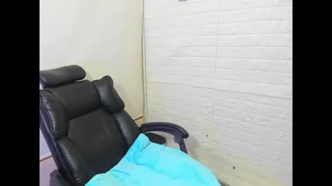 Snapshot of raven_lilith69 chatting on 12, 5, 2026 Raven online show from 12, 5, 2026
