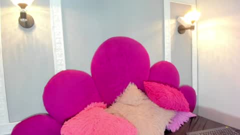 Snapshot of raven_loove chatting on 11, 6, 2026 raven_loove online show from 11, 6, 2026