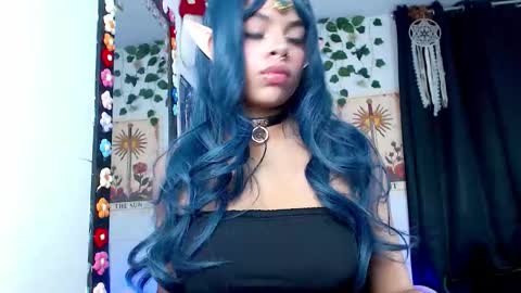 Snapshot of raven_luv chatting on 10, 10, 2025 raven  online show from 10, 10, 2025