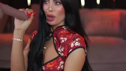 Snapshot of ravennadarcy chatting on 5, 7, 2026 Lav online show from 5, 7, 2026
