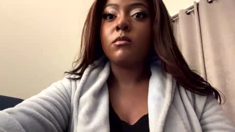 Snapshot of raventhebigbodybitch chatting on 27, 1, 2025 raventhebigbodybitch online show from 27, 1, 2025