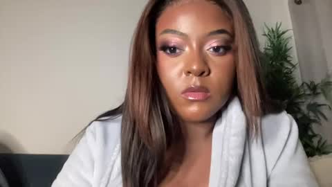 Snapshot of raventhebigbodybitch chatting on 3, 2, 2025 raventhebigbodybitch online show from 3, 2, 2025