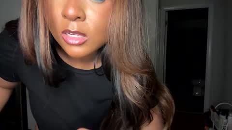 Snapshot of raventhebigbodybitch chatting on 5, 2, 2025 raventhebigbodybitch online show from 5, 2, 2025