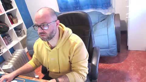 ravingr3d3 online show from 10, 3, 2026