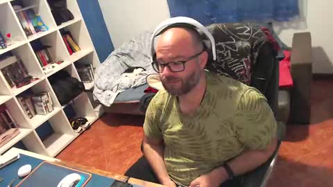 Snapshot of ravingr3d3 chatting on 21, 4, 2026 ravingr3d3 online show from 21, 4, 2026