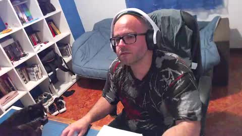 Snapshot of ravingr3d3 chatting on 28, 4, 2026 ravingr3d3 online show from 28, 4, 2026