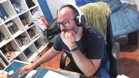 Snapshot of ravingr3d3 chatting on 18, 5, 2026 ravingr3d3 online show from 18, 5, 2026