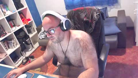Snapshot of ravingr3d3 chatting on 26, 5, 2026 ravingr3d3 online show from 26, 5, 2026