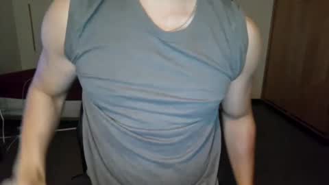 Ravyn online show from 14, 9, 2025