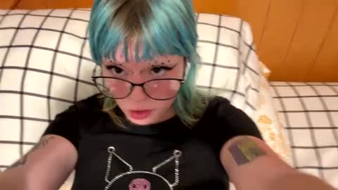 Snapshot of ravyn_xoxo chatting on 8, 9, 2025 Ravynn 3 online show from 8, 9, 2025