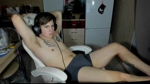 Snapshot of ray_hill chatting on 21, 12, 2024 Ray online show from 21, 12, 2024