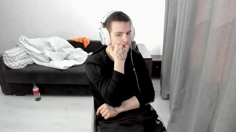 Ray online show from 10, 3, 2026