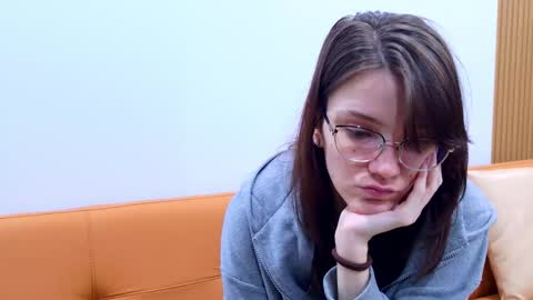 Snapshot of ray_lol chatting on 17, 12, 2025 Ray-Ray online show from 17, 12, 2025