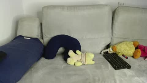Snapshot of raycatt chatting on 22, 4, 2026 Ray online show from 22, 4, 2026