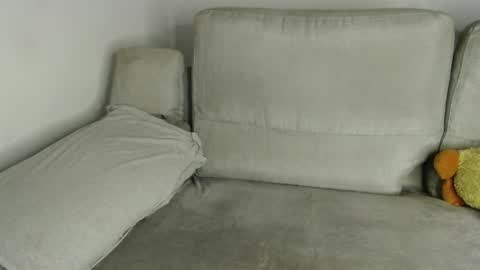 Snapshot of raycatt chatting on 27, 4, 2026 Ray online show from 27, 4, 2026