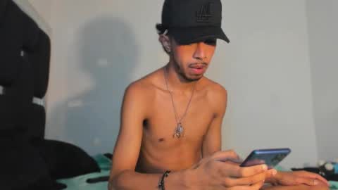 Snapshot of raydevil_ chatting on 15, 10, 2025 Rayn online show from 15, 10, 2025