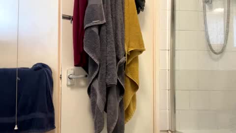 Snapshot of raydick1919 chatting on 5, 2, 2025 Raydick online show from 5, 2, 2025