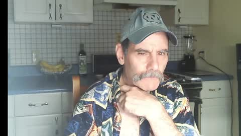 Snapshot of raylene4u2 chatting on 1, 6, 2026 Ray online show from 1, 6, 2026