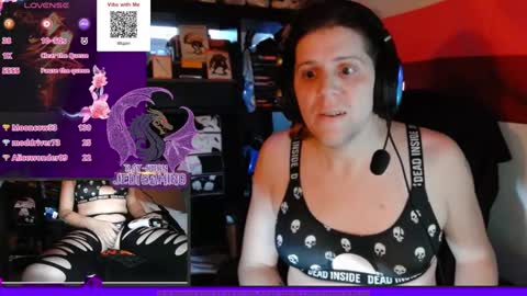 Snapshot of raysuon chatting on 5, 1, 2025 Rae-Suon online show from 5, 1, 2025