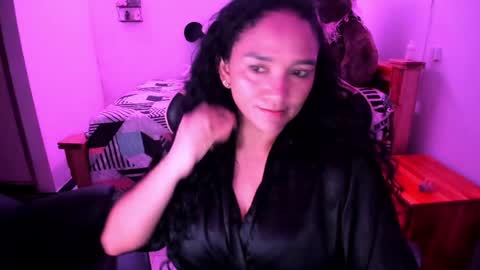 Snapshot of rayza_mature_ chatting on 12, 5, 2026 Danna online show from 12, 5, 2026