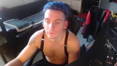 Rayzel online show from 9, 11, 2025