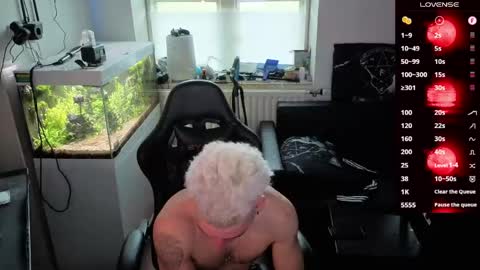 Rayzel online show from 7, 4, 2026