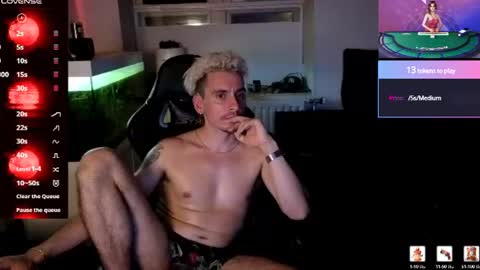 Snapshot of rayzel_white chatting on 23, 6, 2026 Rayzel White online show from 23, 6, 2026
