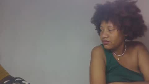 Snapshot of razanastine chatting on 7, 11, 2025 razanastine online show from 7, 11, 2025