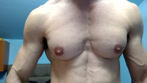 Snapshot of razorramon13 chatting on 19, 6, 2026 razorramon13 online show from 19, 6, 2026