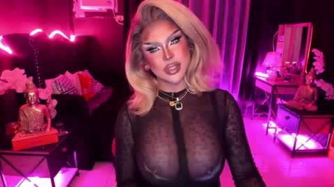 Snapshot of real_dom_phuta chatting on 25, 11, 2025 Miss Katrina De Futah Goddess of HELL online show from 25, 11, 2025