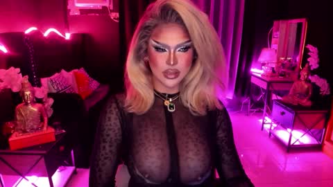 Snapshot of real_dom_phuta chatting on 28, 11, 2025 Miss Katrina De Futah Goddess of HELL online show from 28, 11, 2025