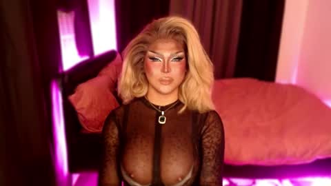 Snapshot of real_dom_phuta chatting on 17, 12, 2025 Miss Katrina De Futah Goddess of HELL online show from 17, 12, 2025